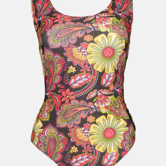Adorable New Nicole Miller floral one piece swimsuit - Picture 3 of 6